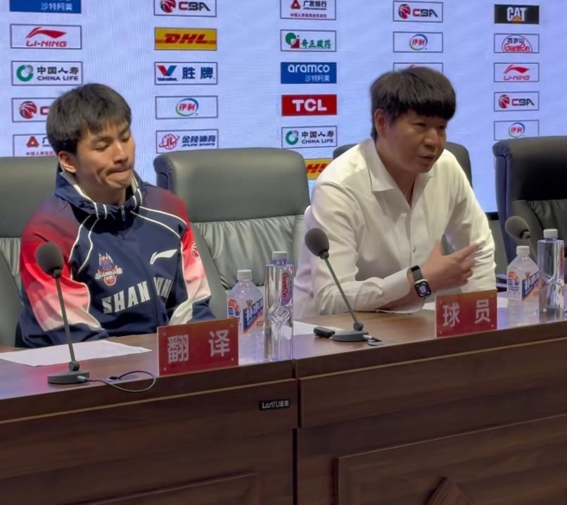 开云入口-胜同曦发布会！邱彪仍在不满防守，直指高诗岩带伤+于德豪回暖！